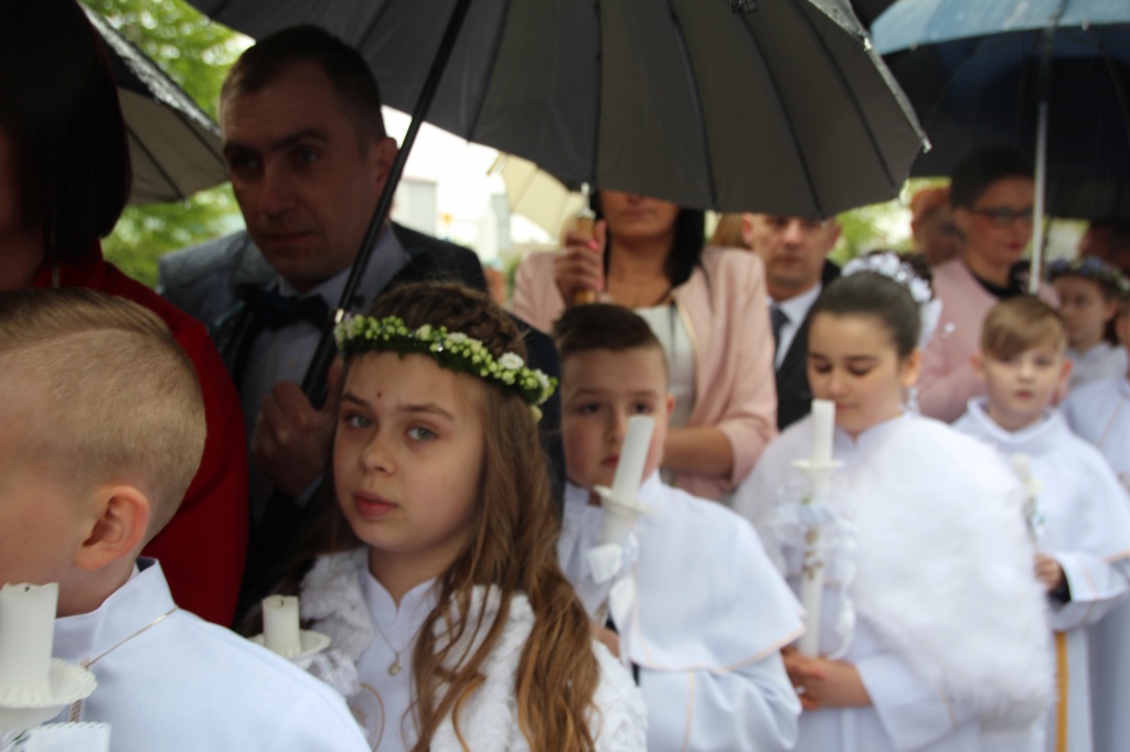 Komunia w Wawrzyńcu ZDJĘCIA