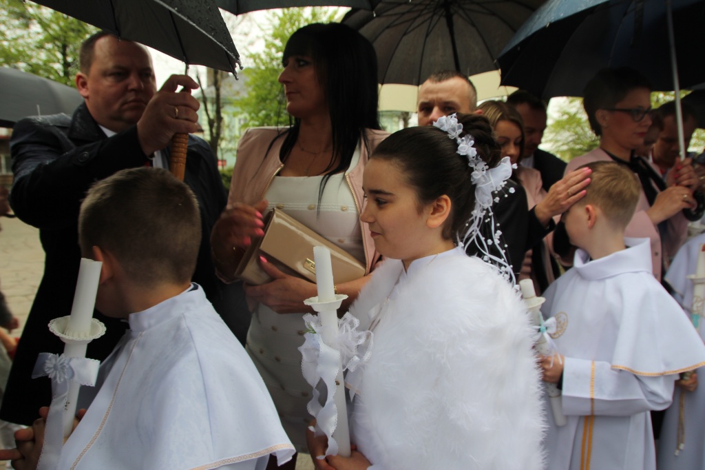 Komunia w Wawrzyńcu ZDJĘCIA