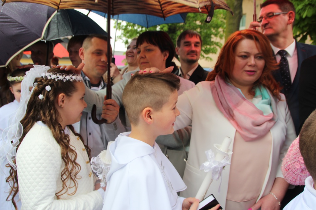 Komunia w Wawrzyńcu ZDJĘCIA