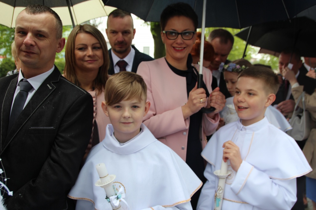 Komunia w Wawrzyńcu ZDJĘCIA