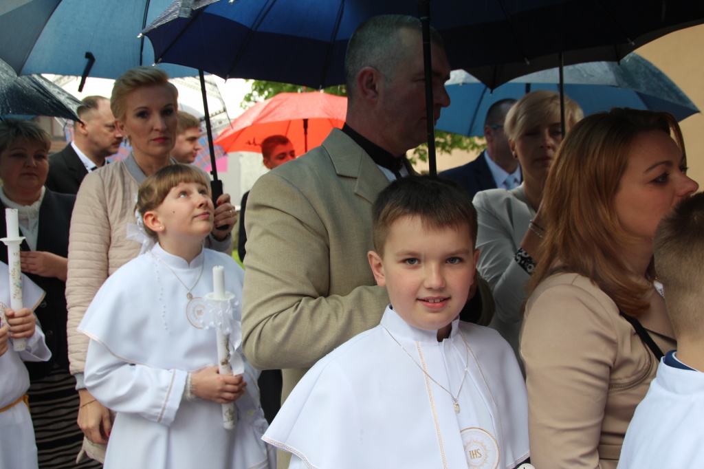 Komunia w Wawrzyńcu ZDJĘCIA