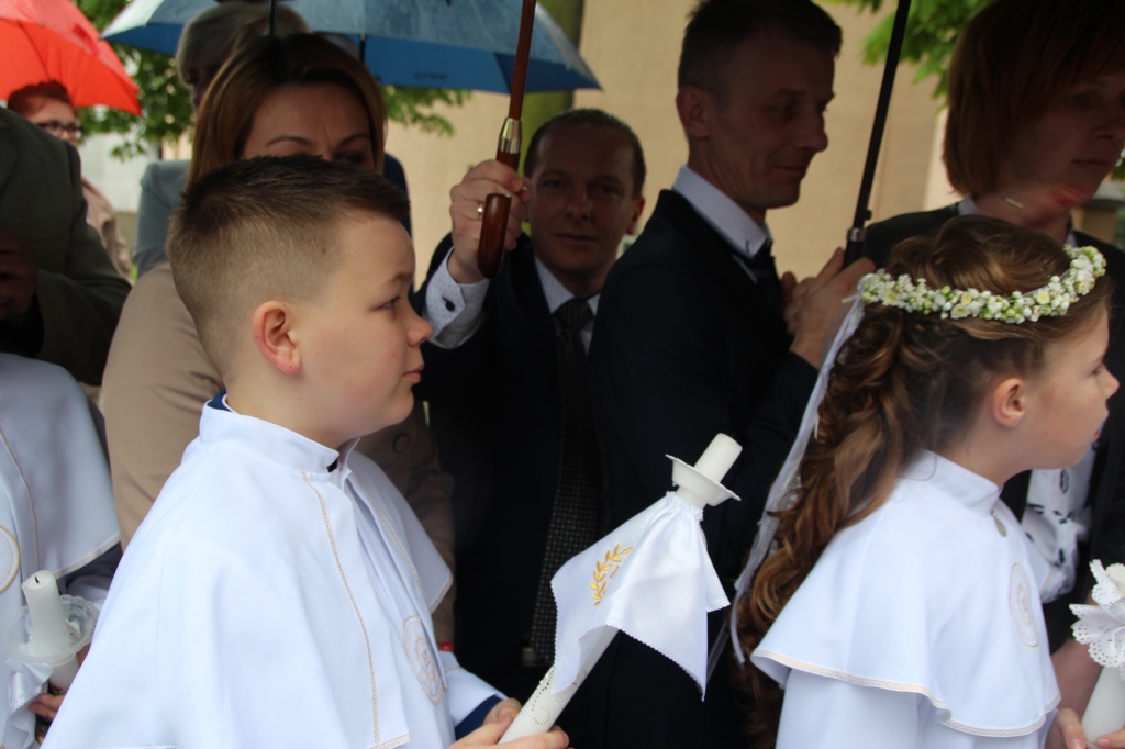 Komunia w Wawrzyńcu ZDJĘCIA
