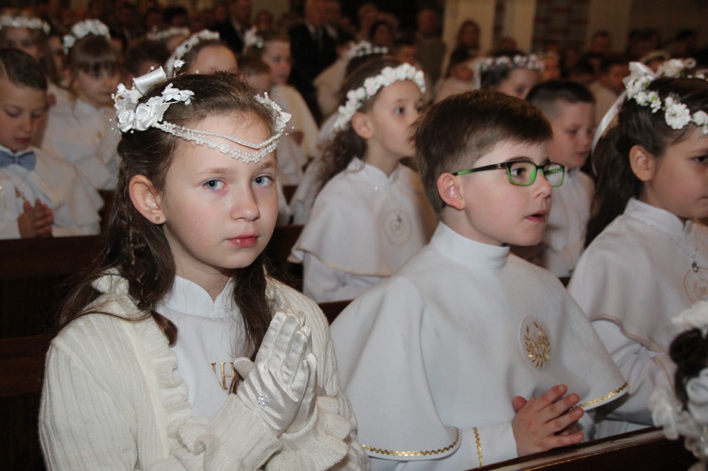 Komunia w Wawrzyńcu ZDJĘCIA