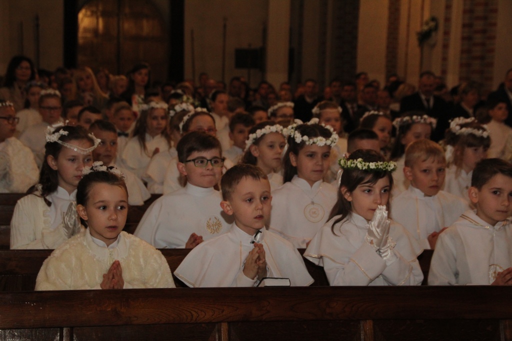 Komunia w Wawrzyńcu ZDJĘCIA