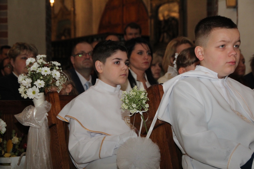Komunia w Wawrzyńcu ZDJĘCIA