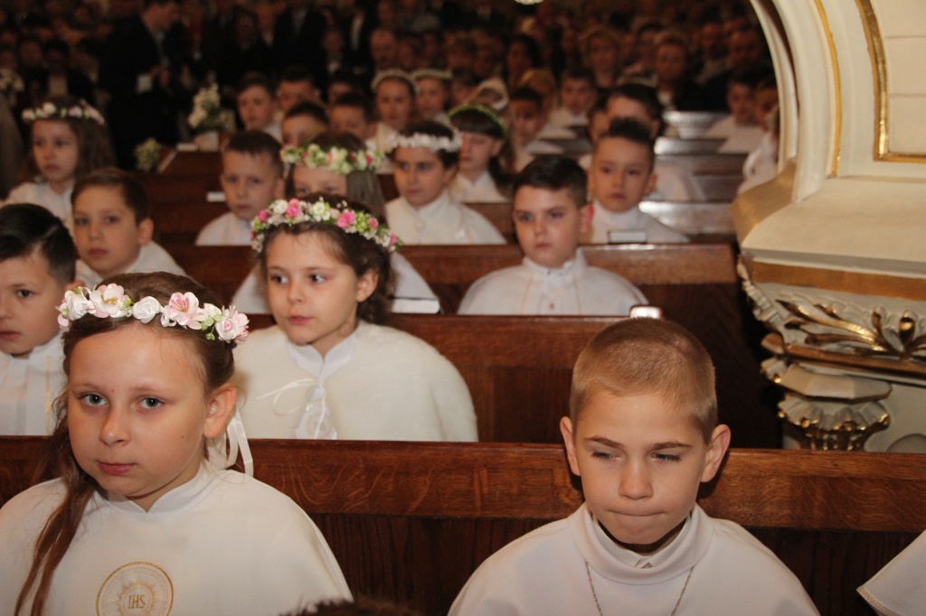 Komunia w Wawrzyńcu ZDJĘCIA