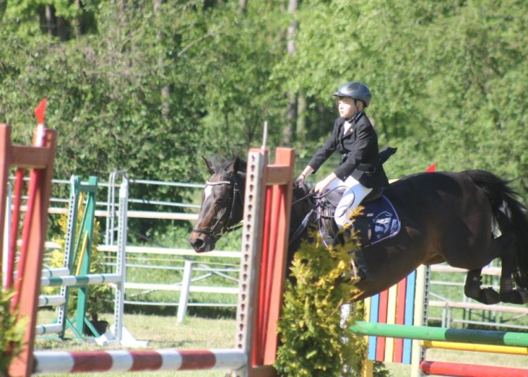 Mieczownica. Regionalne Zawody Konne