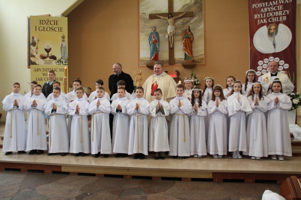 Komunia w Kozalu ZDJĘCIA