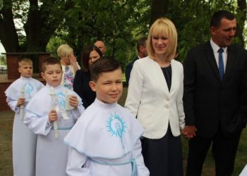 Komunia w Ostrowitem FILM