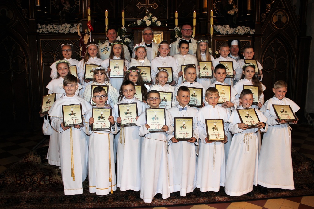 Komunia w Wawrzyńcu ZDJĘCIA GRUPOWE