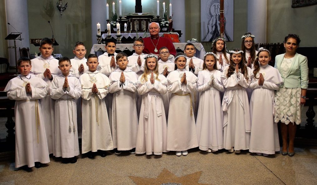 Komunia w Strzałkowie ZDJĘCIA