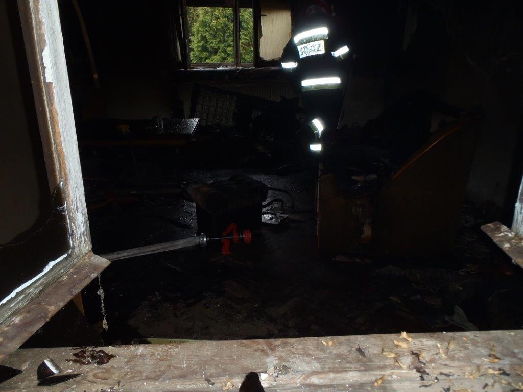 W budynku wybuchł pożar ZDJĘCIA