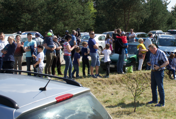 Gigantyczne korki na pokazy w Powidzu.