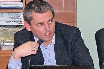 Kompetencje Hendrysiaka pod lupą policji