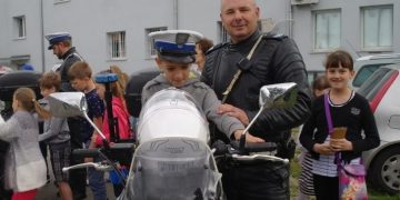 Dzień Dziecka spędzili u mundurowych ZDJĘCIA