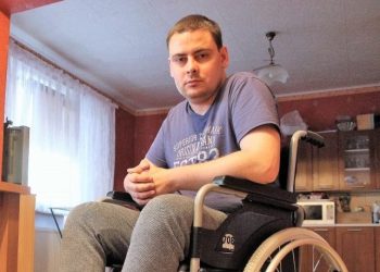 Czuje się więźniem w domu. Pomóżmy Arturowi