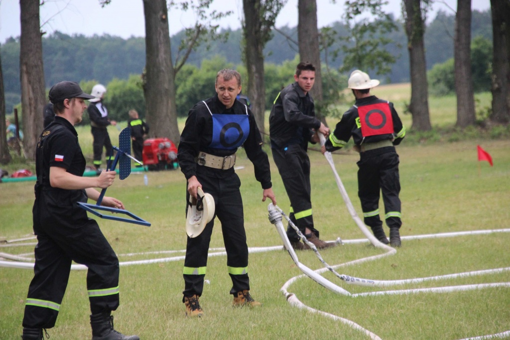 Pierwsze takie zawody. Na starcie strażacy z 4 gmin ZDJĘCIA