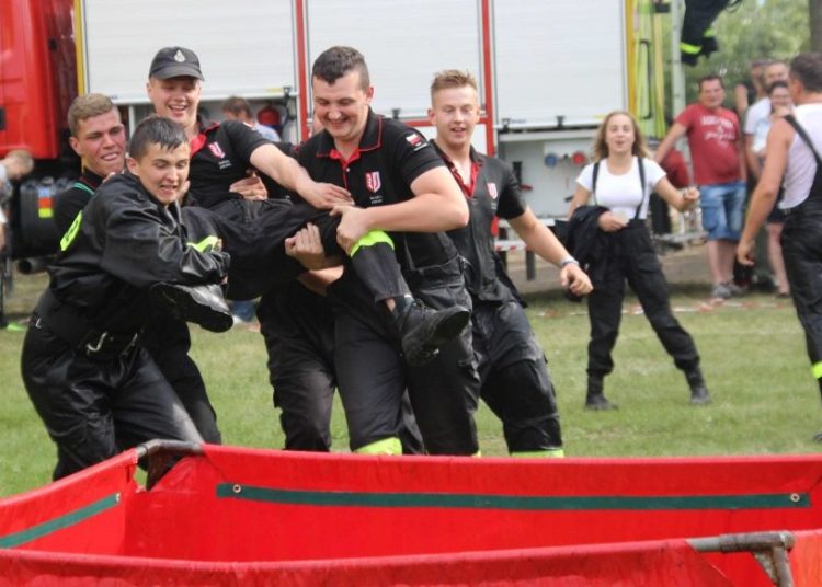 Pierwsze takie zawody. Na starcie strażacy z 4 gmin ZDJĘCIA