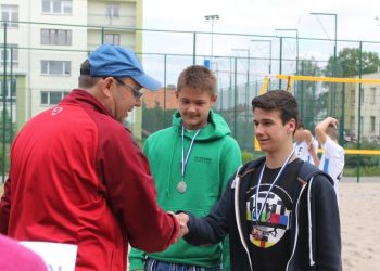 Srebro i awans Ostrowitego