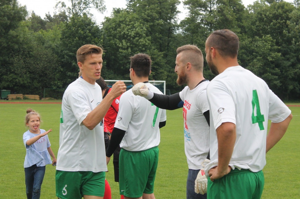 Mecz gwiazd przy Gajowej. FOTO