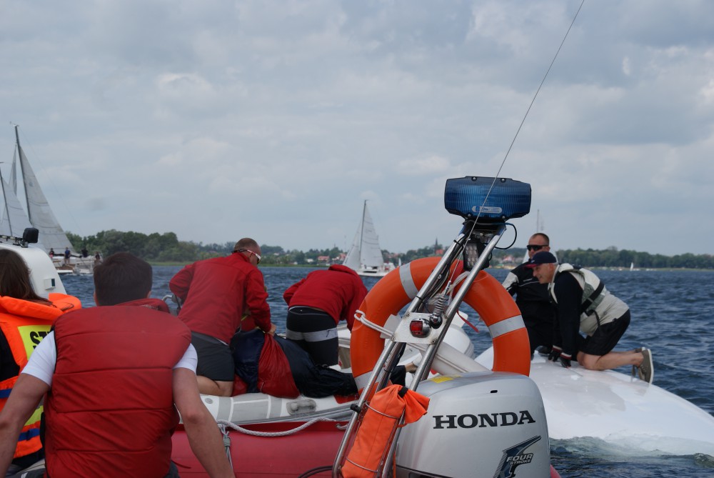 Strażacka akcja na plaży. Zobacz zdjęcia