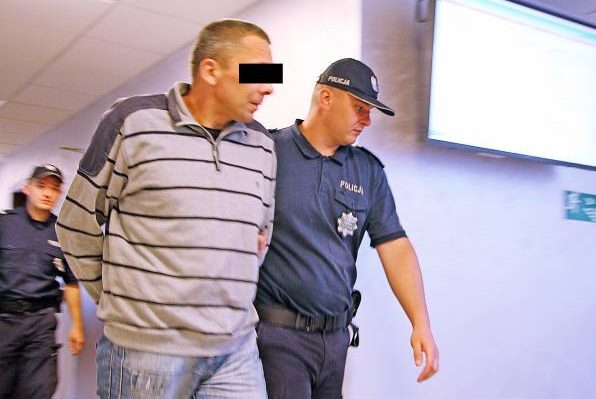 Nie potrafi wybaczyć synowi. Zgotował jej istne piekło