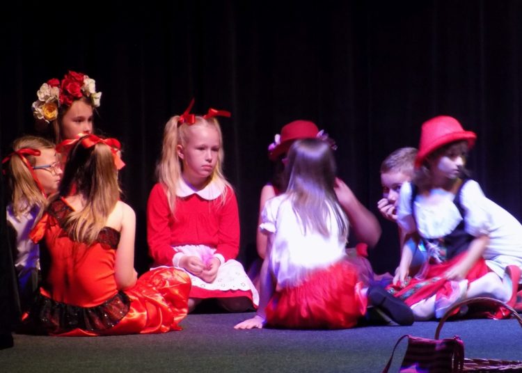 Iskierki wystąpiły dla rodziców