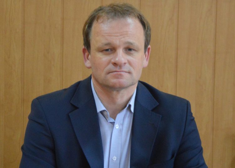 Dolata przekonuje. Kaczyński wycofuje