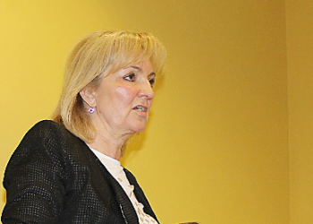 Odeszła na emeryturę. Burmistrz zatrudnił ją ponownie