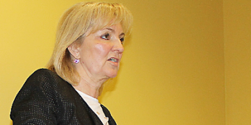 Odeszła na emeryturę. Burmistrz zatrudnił ją ponownie