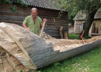 Słupczanin tworzy wyjątkową łódź