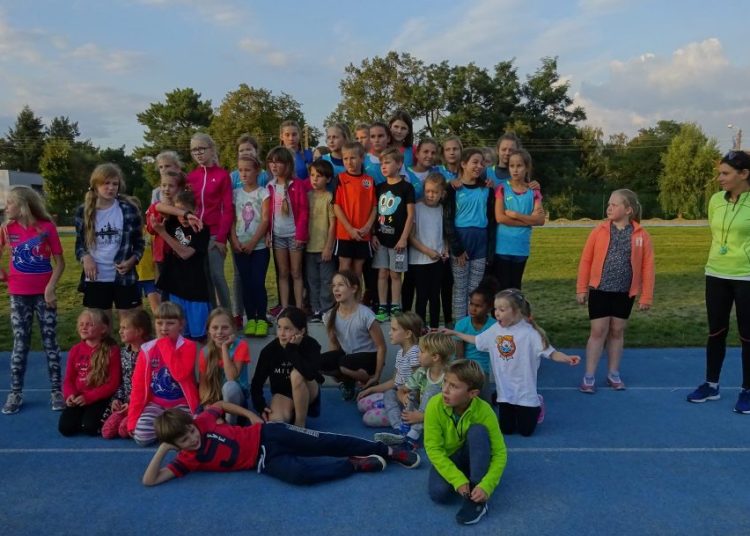 Pierwszy start młodych lekkoatletów
