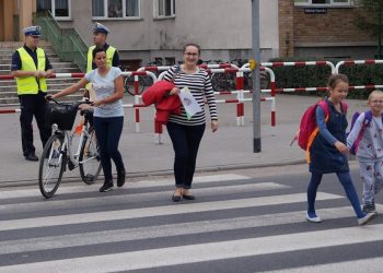 By droga do szkoły była bezpieczna