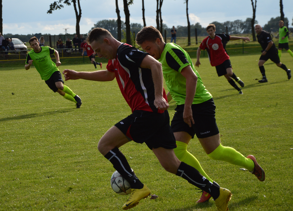 Kapitan uratował Czarnych. Zdjęcia z derbów