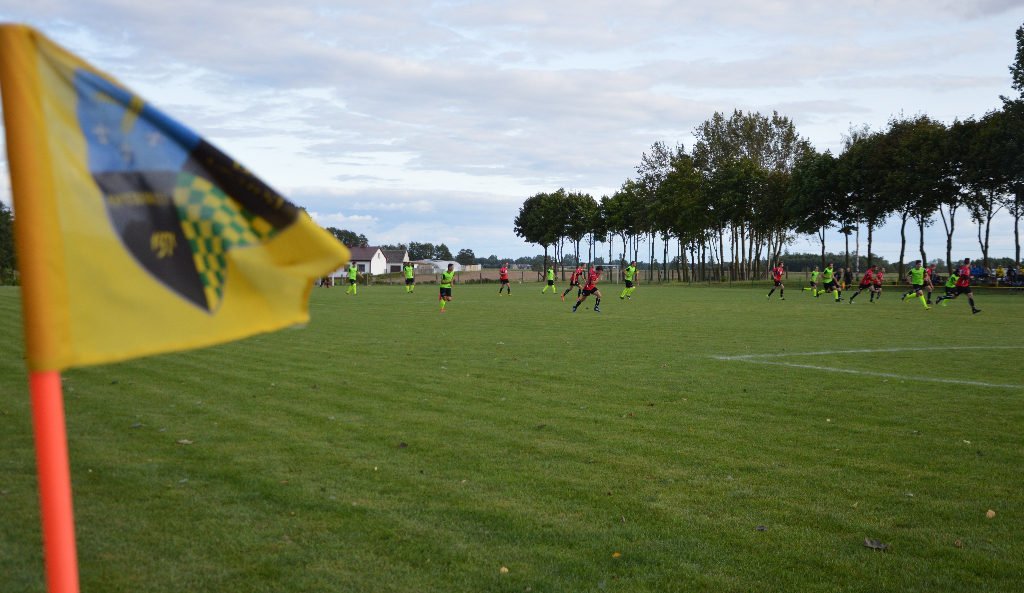 Kapitan uratował Czarnych. Zdjęcia z derbów