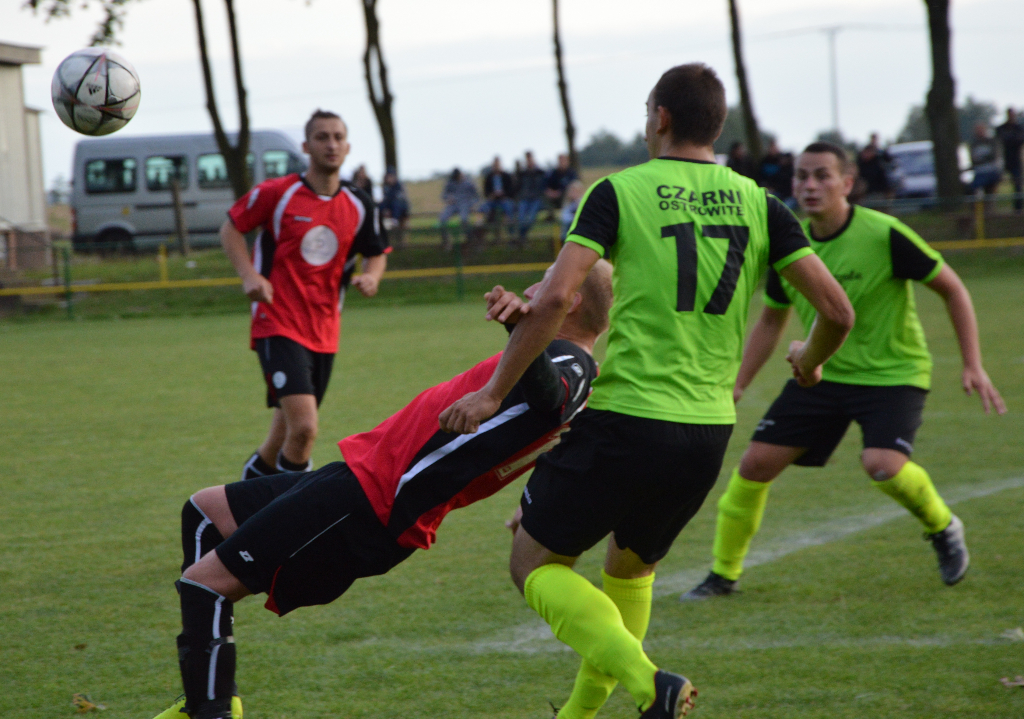 Kapitan uratował Czarnych. Zdjęcia z derbów