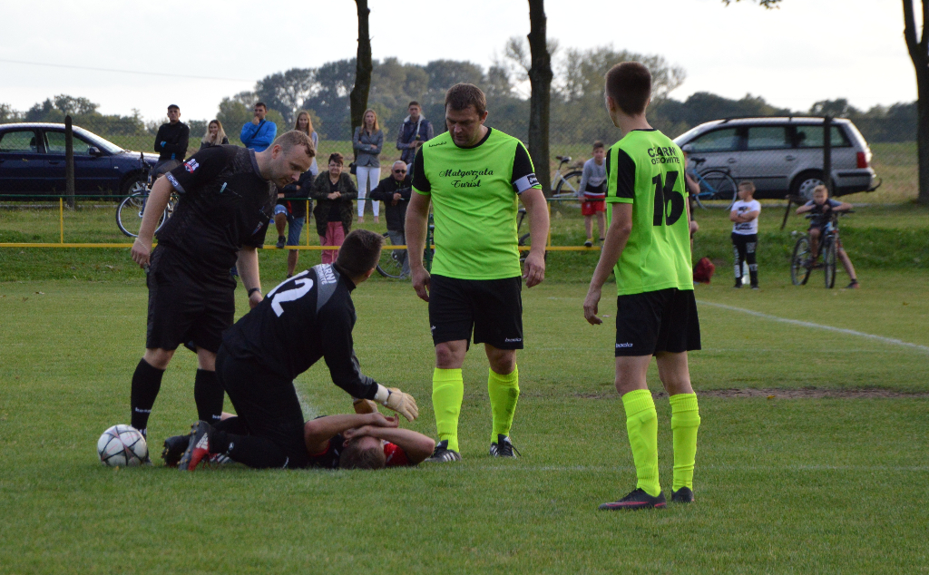 Kapitan uratował Czarnych. Zdjęcia z derbów