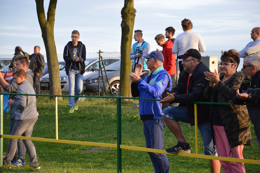 Kapitan uratował Czarnych. Zdjęcia z derbów