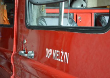 Zbierają na sztandar. Proboszcz dał 500 zł