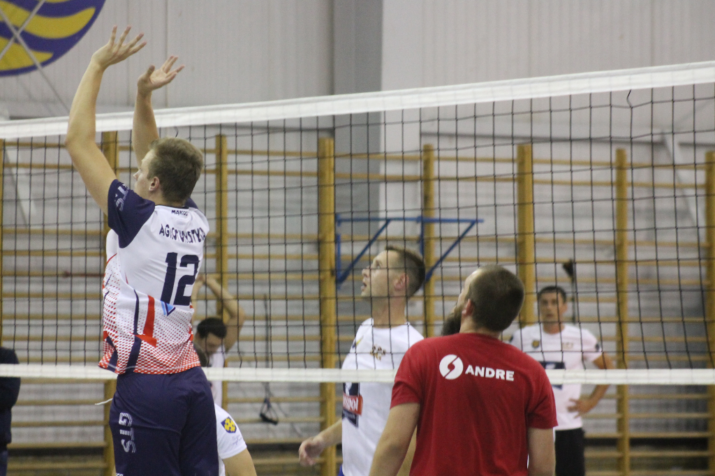 Sparowali z 3-ligowym beniaminkiem. Foto