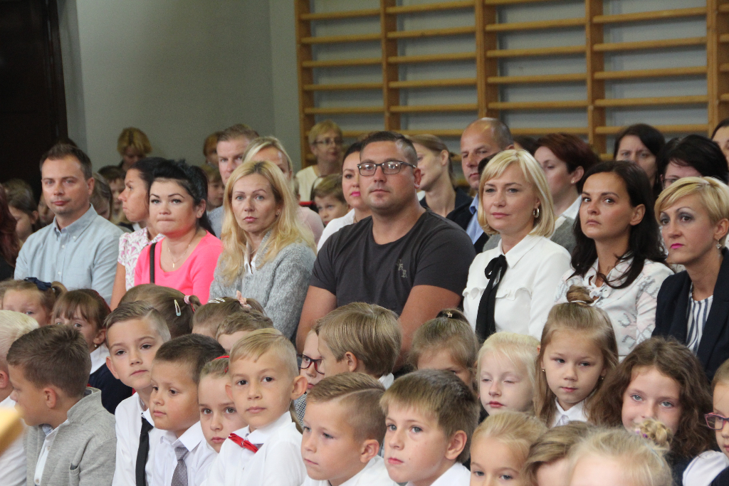 Rozpoczęcie roku w Jedynce ZDJĘCIA