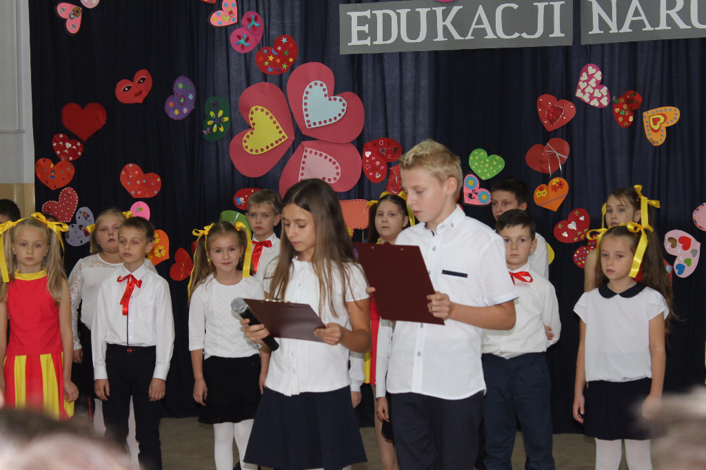 Szkoła w Trąbczynie ma nowy sztandar