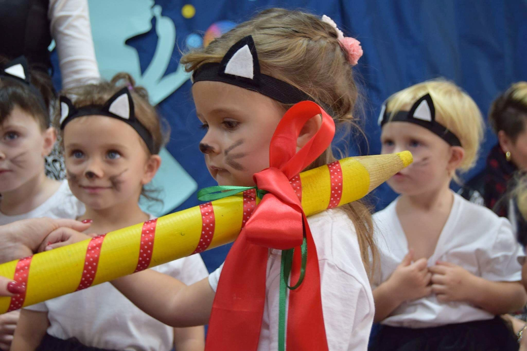 Pasowanie na przedszkolaka u Małych Odkrywców