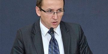 Piotr Kowalski ponownie dyrektorem