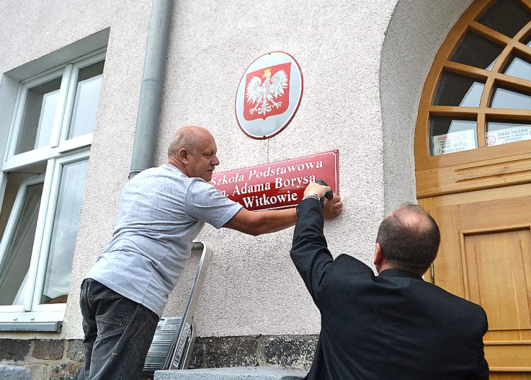 Nauczyciele stracą pracę