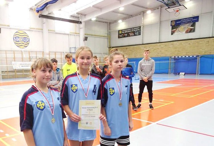 Podwójna korona trójki