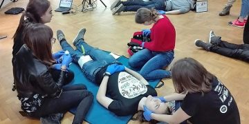 W drodze do wojska ratowali życie