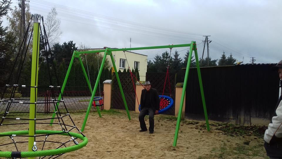 Trąbczyn: doposażą plac zabaw