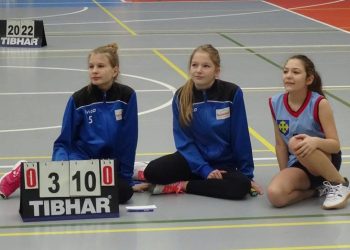 Jedynka i trójka najlepsze w badmintonie