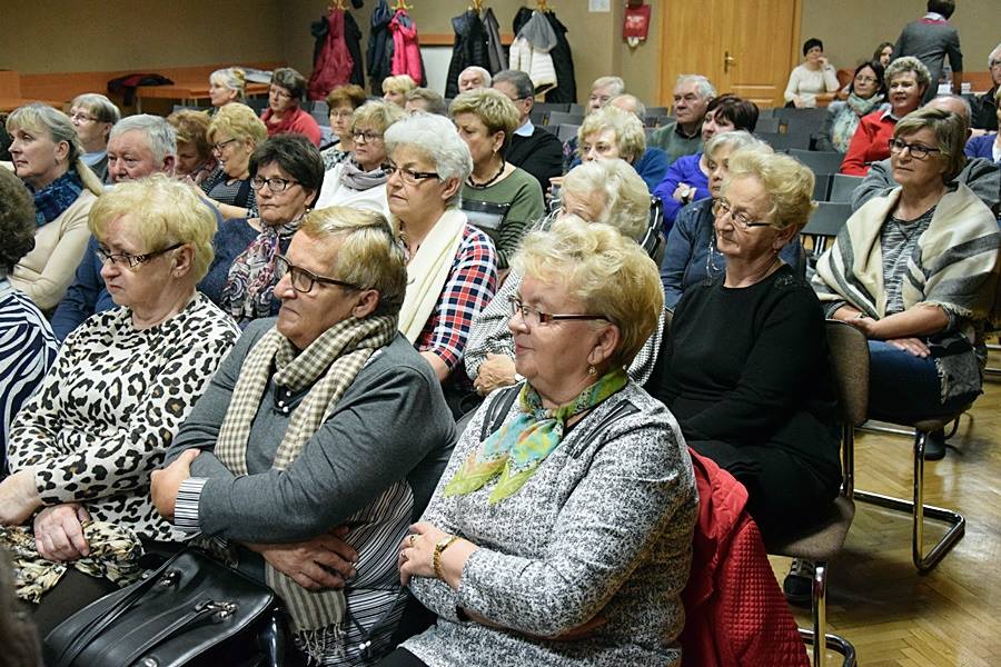 Z Wysp Salomona do Strzałkowa